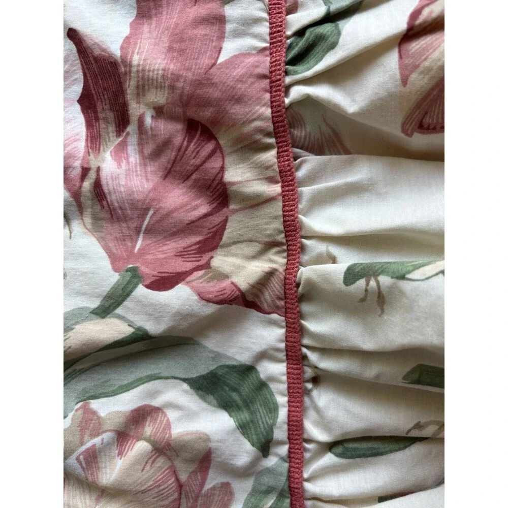 Pair VTG WAVERLY Garden Room Pillowcases Tulips Cottagecore Bloom Standard USA